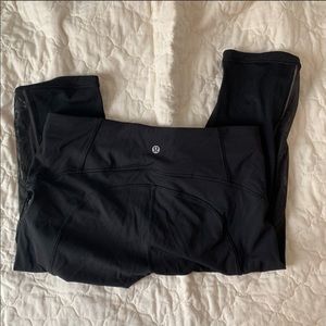Lululemon sun runner crop